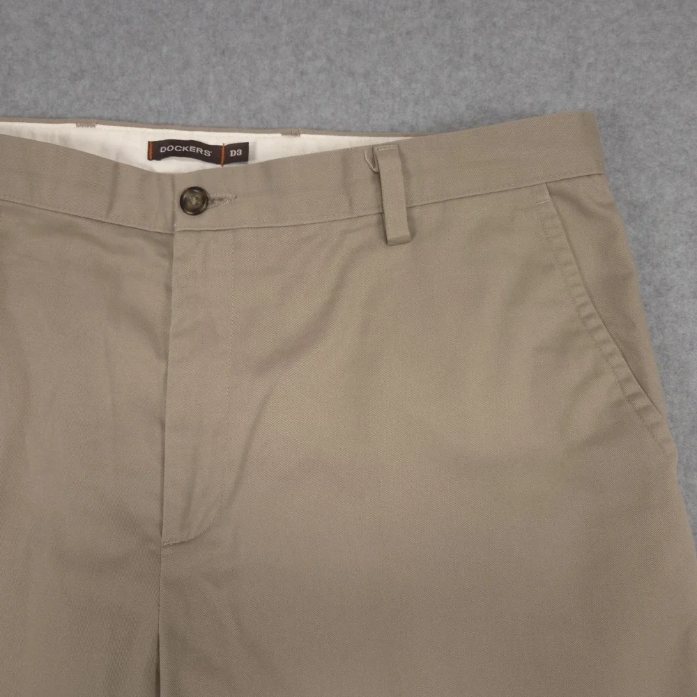 Dockers D3 Mens 38x29 Beige Khaki Flat Front Casual Chino Pants School